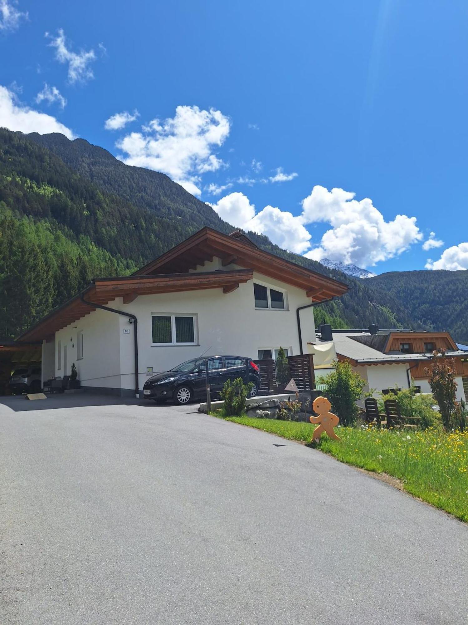 Haus Matthias Appartement Umhausen Buitenkant foto